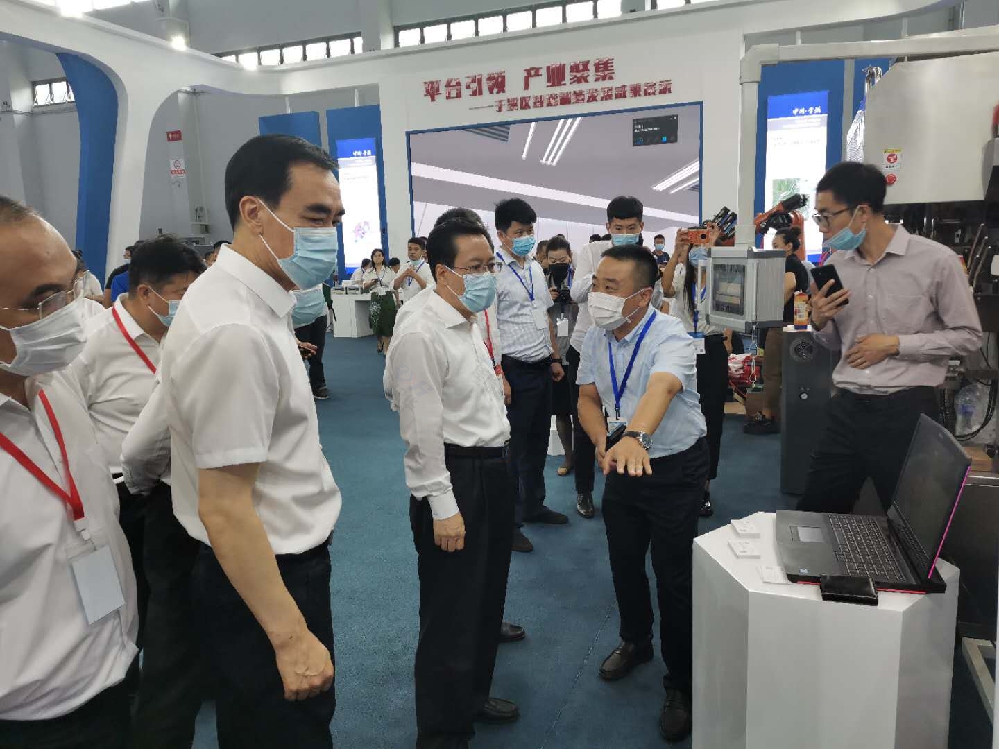 制博会即将落幕，乐动手机注册精彩继续(图3)